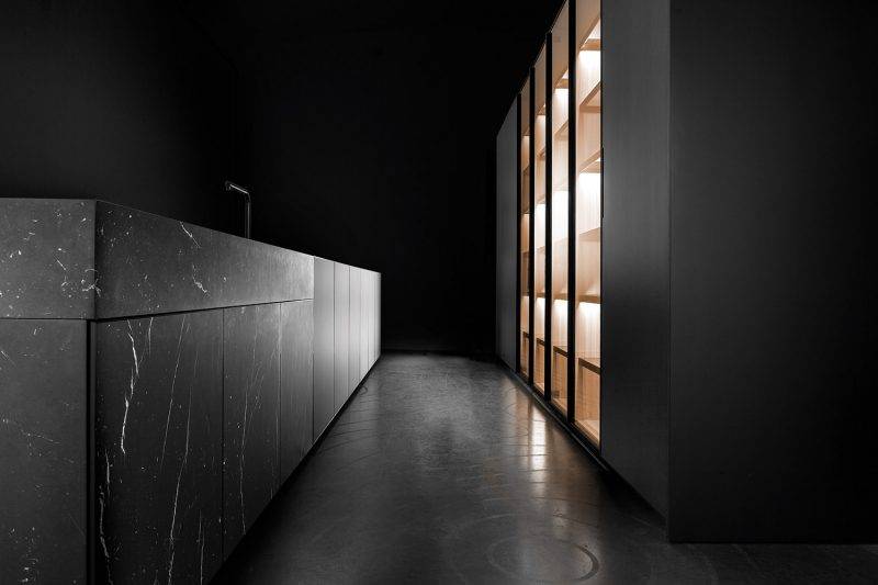 showroom Minimal Milan M6